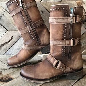 Corral boots